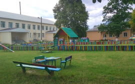 Иван Белозерцев посетил строительство двух пристроек к детсадам в Кузнецке