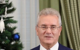 Пензенский губернатор Иван Белозерцев поздравил граждан с Новым годом