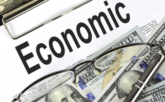 Экономист Остапкович заявил об адаптации экономики России к невзгодам