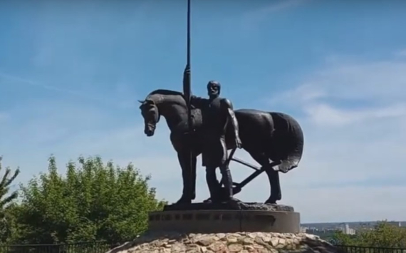 В Пензе для привлечения туристов благоустраивают территорию у памятника Первопоселенцу