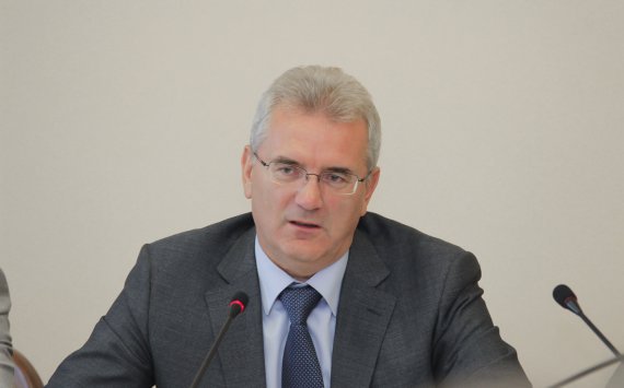 В Пензе гражданский активист попросил губернатора Белозерцева уйти в отставку‍